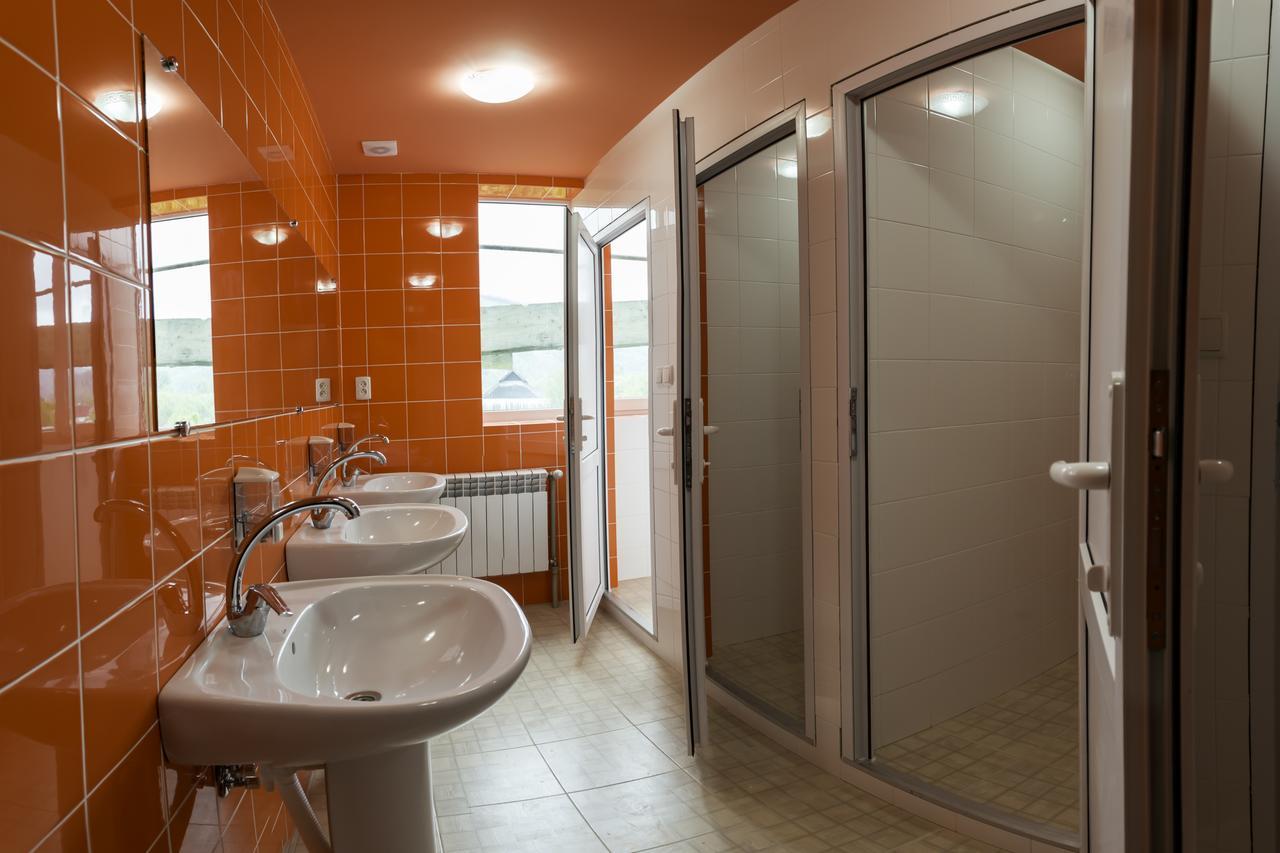 Dream Hostel Carpathians Rakhiv Eksteriør billede
